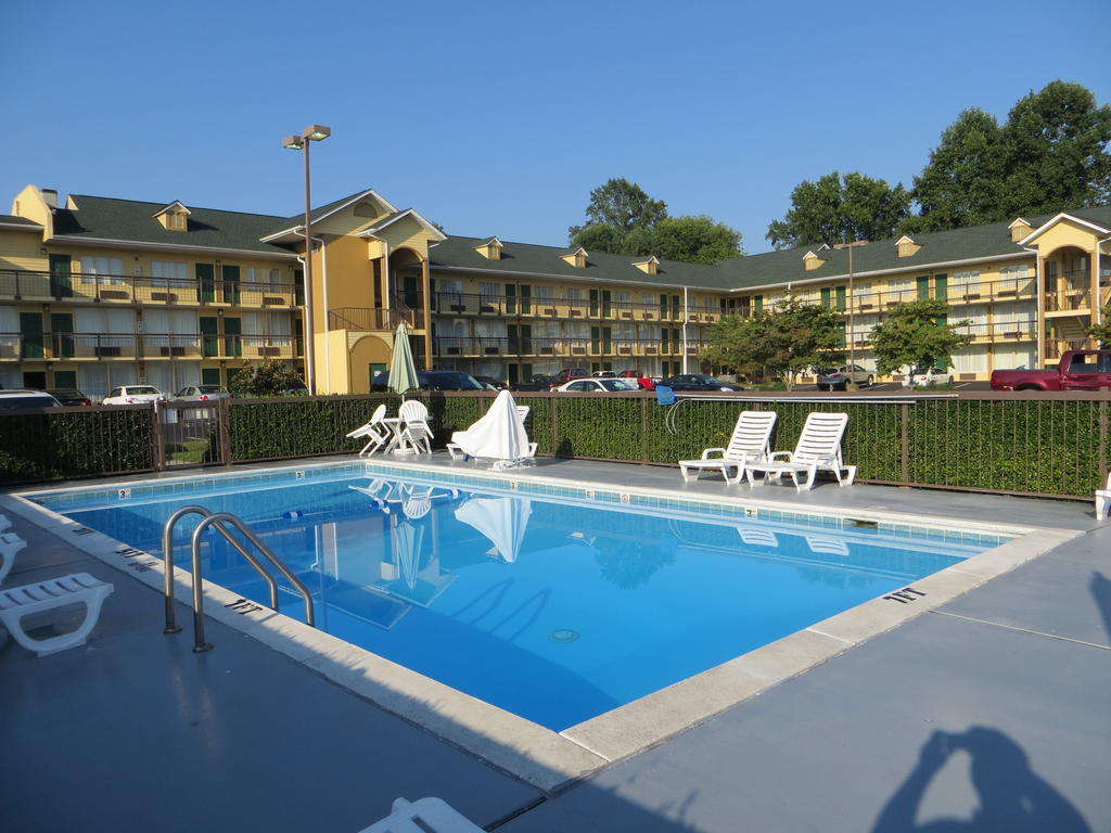 Baymont By Wyndham Sevierville Pigeon Forge מראה חיצוני תמונה